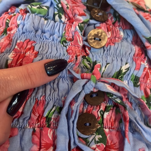 Tiare Hawaii New Moon Maxi Dress | Hibiscus Bouquet Baby Blue - Picture 9 of 14